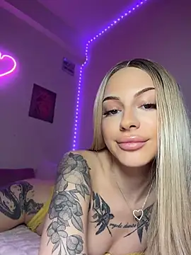 DollyRuby Chat XXX live