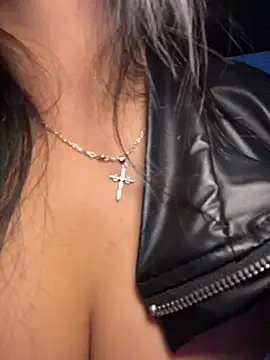 Melii_1's Live XXX Chat