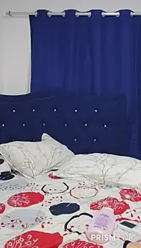 Vanesa1017's Offline XXX Chat