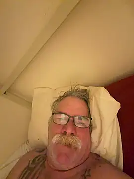 Chatroom XXX en direct de Caesar_Baxter