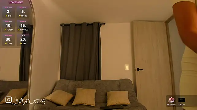 Jullya_x Chat XXX live