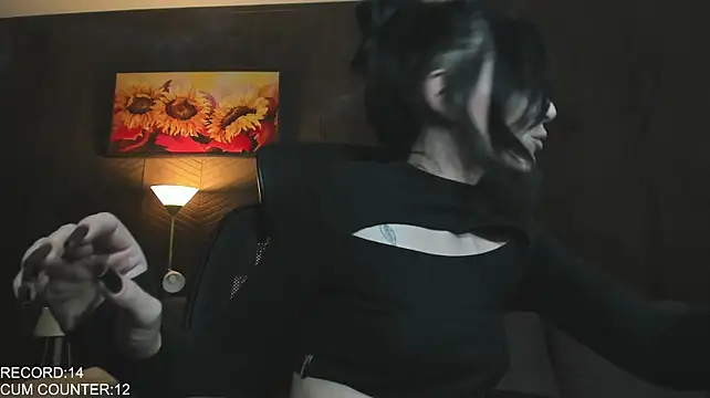 Roomies' Live XXX Chat