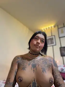 Show de IsabellBigtitsxx na webcam