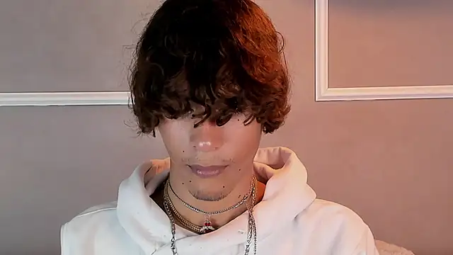 XXX chat uživo modela derek_blake