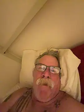 Caesar_Baxter's Live XXX Chat