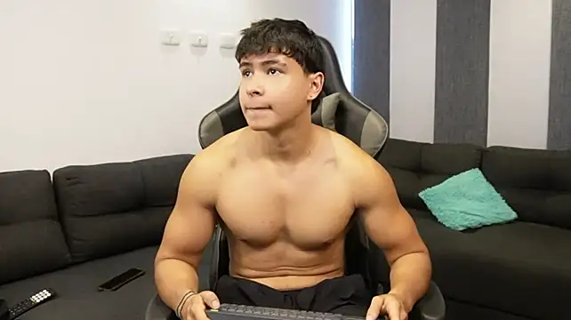 Bray_Kevin Live XXX-chat