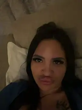 JustLora Chat XXX live