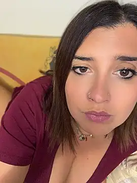 Novababy18 Adlı Modelin Canlı XXX Sohbeti