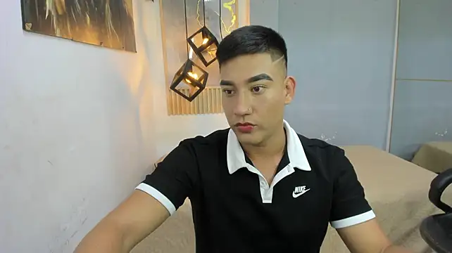 Chat XXX ao vivo de DominantBoy4