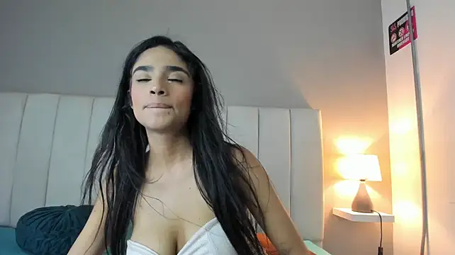 luna_velvetxx's Live XXX Chat
