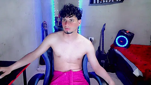 Atom_Hotn Live XXX chat