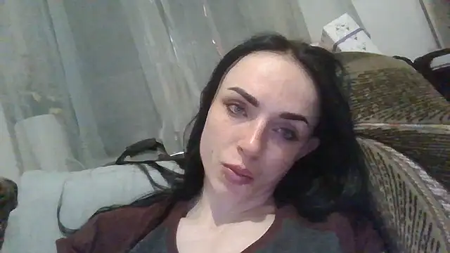 Trinsy_Love Chat XXX in diretta