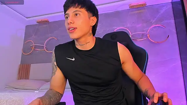 Samuell_777 Live XXX Chat