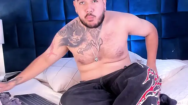 DanteBlossom's Live XXX Chat