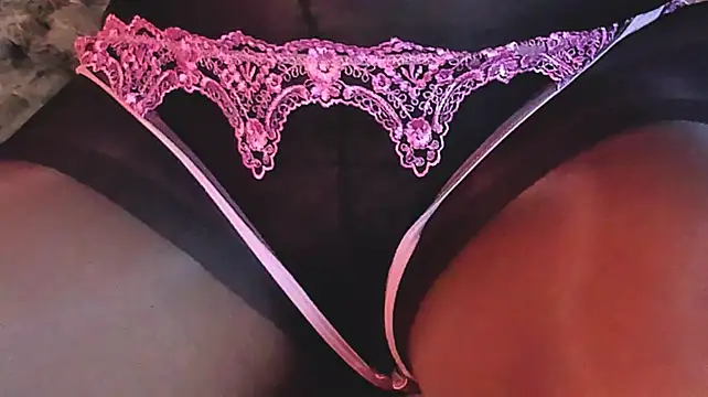 Dulce_Ferrer18のライブXXXチャット
