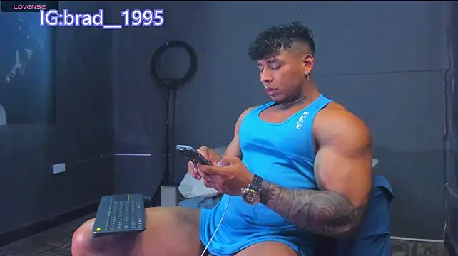 Chat XXX en directo de bradley_smith