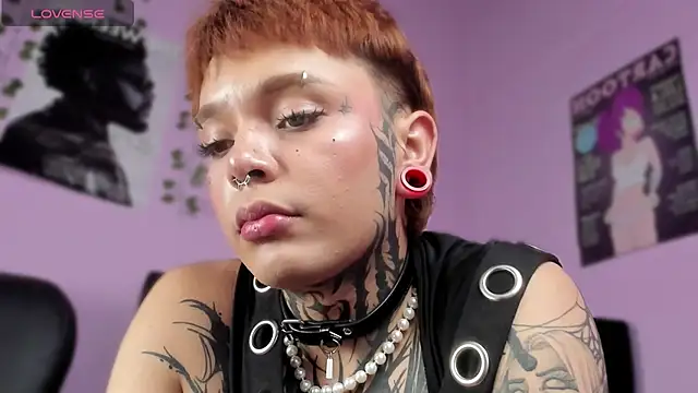 Cliffortt Live XXX-Chat