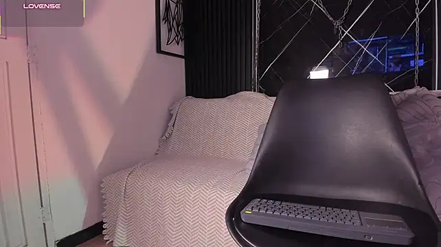ChrisWells – Naživo XXX chat