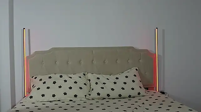 Evelyne_Voss Live XXX-Chat