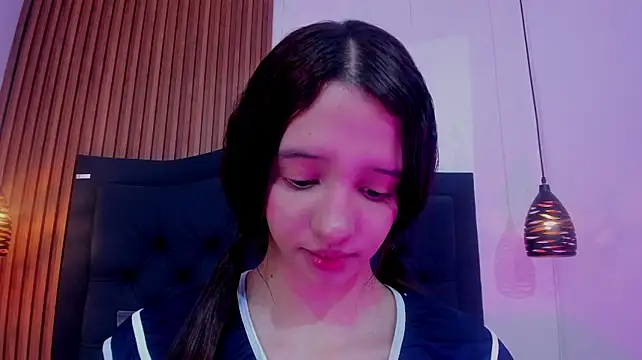 Little_Melody Chat XXX live