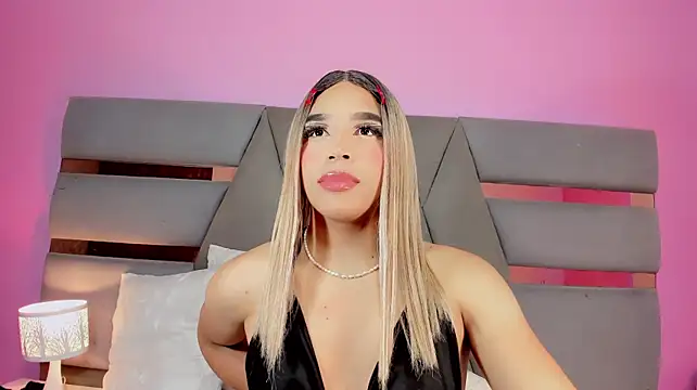 Chat XXX en directo de AlvaMoore