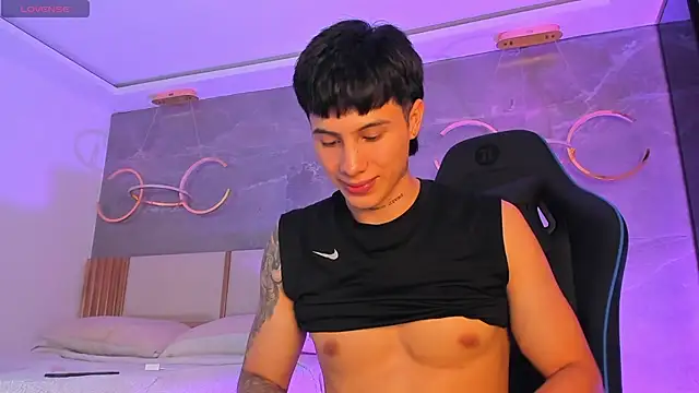 Samuell_777's Live XXX Chat