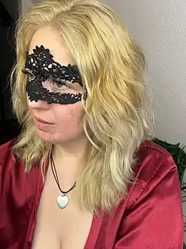 -CurvySecret-'s Live XXX Chat