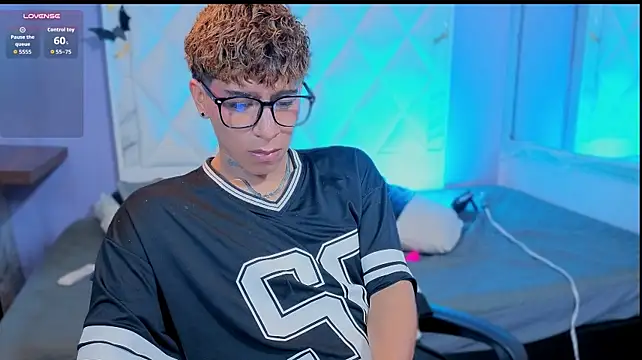 shikimori_ – Naživo XXX chat