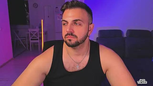 Jace_Thorne Adlı Modelin Canlı XXX Sohbeti