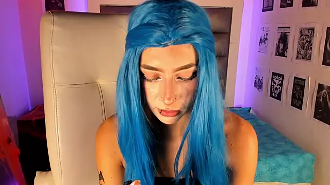 adhalee_js' Live XXX Chat