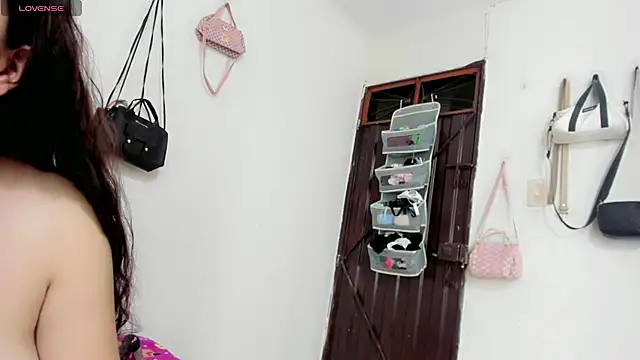 LunaMorettis XXX чат на живо