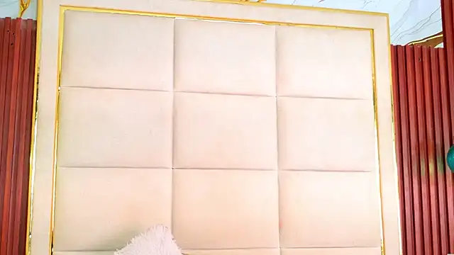 XXX chat uživo modela Kendyadans1