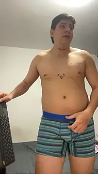 Fozil_Dvice Live XXX-chat