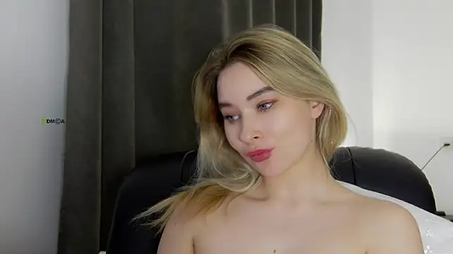 Haters__ Adlı Modelin Canlı XXX Sohbeti