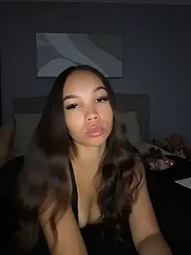 nikkiloveee's Live XXX Chat