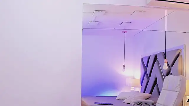 AngelBlue__ Adlı Modelin Canlı XXX Sohbeti