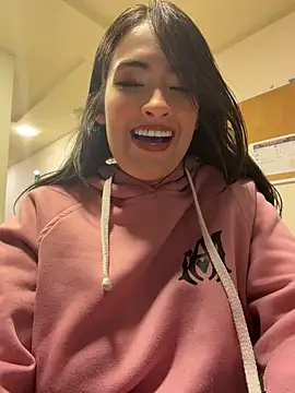 ChloeRem's Live XXX Chat