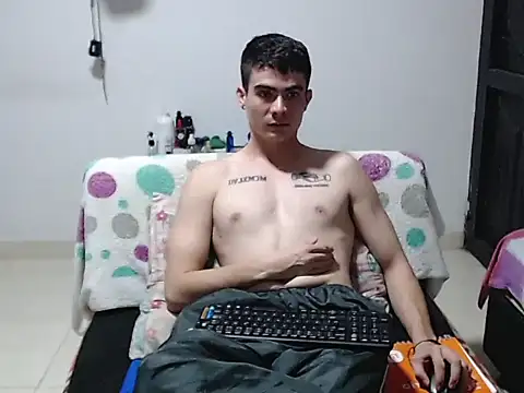 Zac_Efront: онлайн-секс-чат