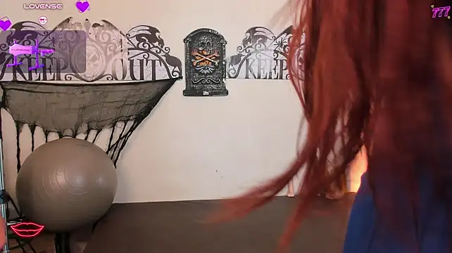 cleopatraa Adlı Modelin Canlı XXX Sohbeti