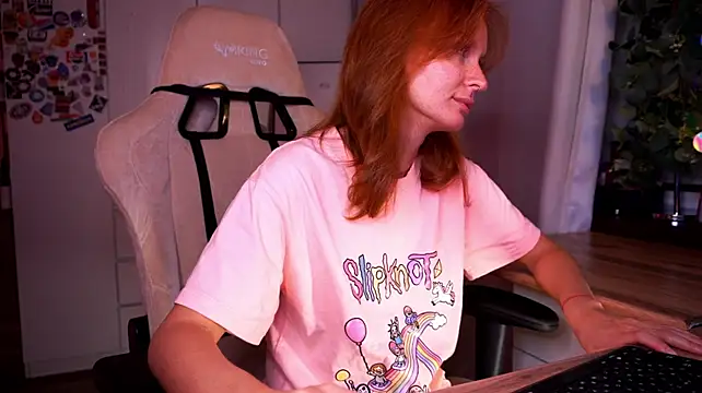 Liuba_Fox Obrolan Langsung XXX