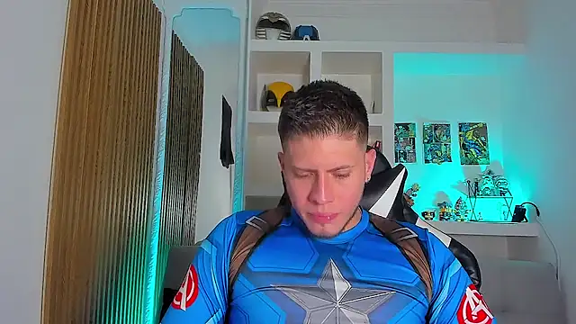 צ'אט XXX בשידור חי של SebastianMaximoff_