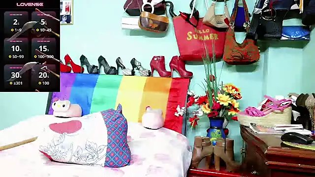 Chat +18 de Xiaraa26 ao vivo