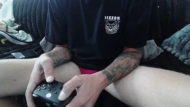 JohnnyKorrupt_ Adlı Modelin Canlı XXX Sohbeti
