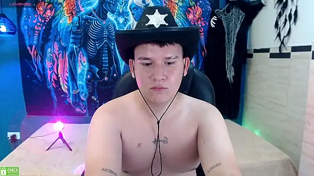 Živý XXX chat damian_miller7