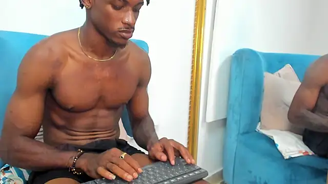Charliedamn's Live XXX Chat