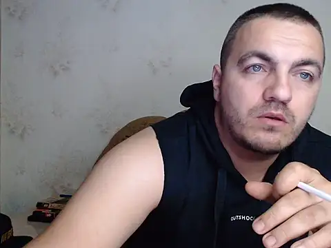 MasterTaylor élő XXX-chatje