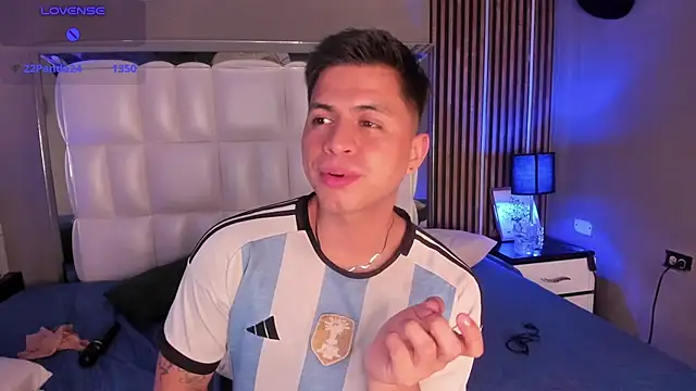 Chat XXX ao vivo de Niicky1_