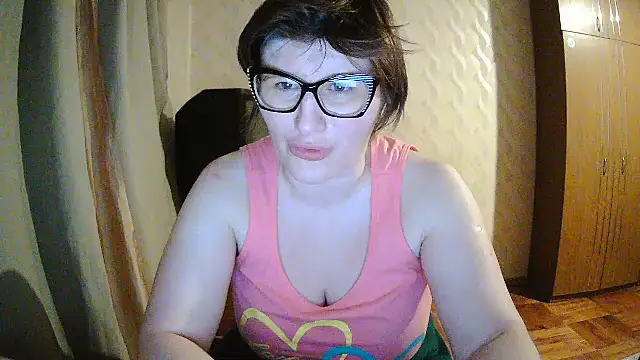 XXX chat uživo modela Jolinaha