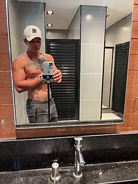 Show de roberthrichardc na webcam