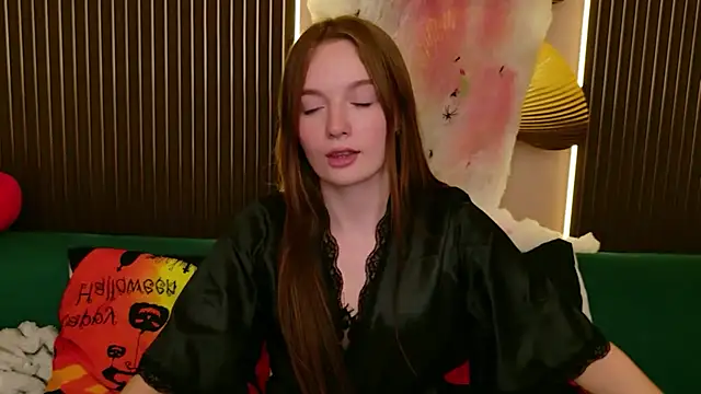 LilyMoores' Live XXX Chat